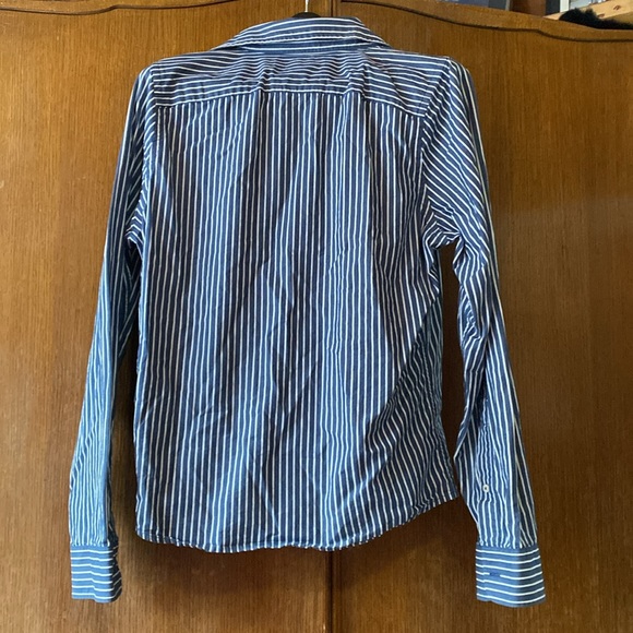 Hollister Men’s Blue Button Down Shirt Size Small - Picture 3 of 4